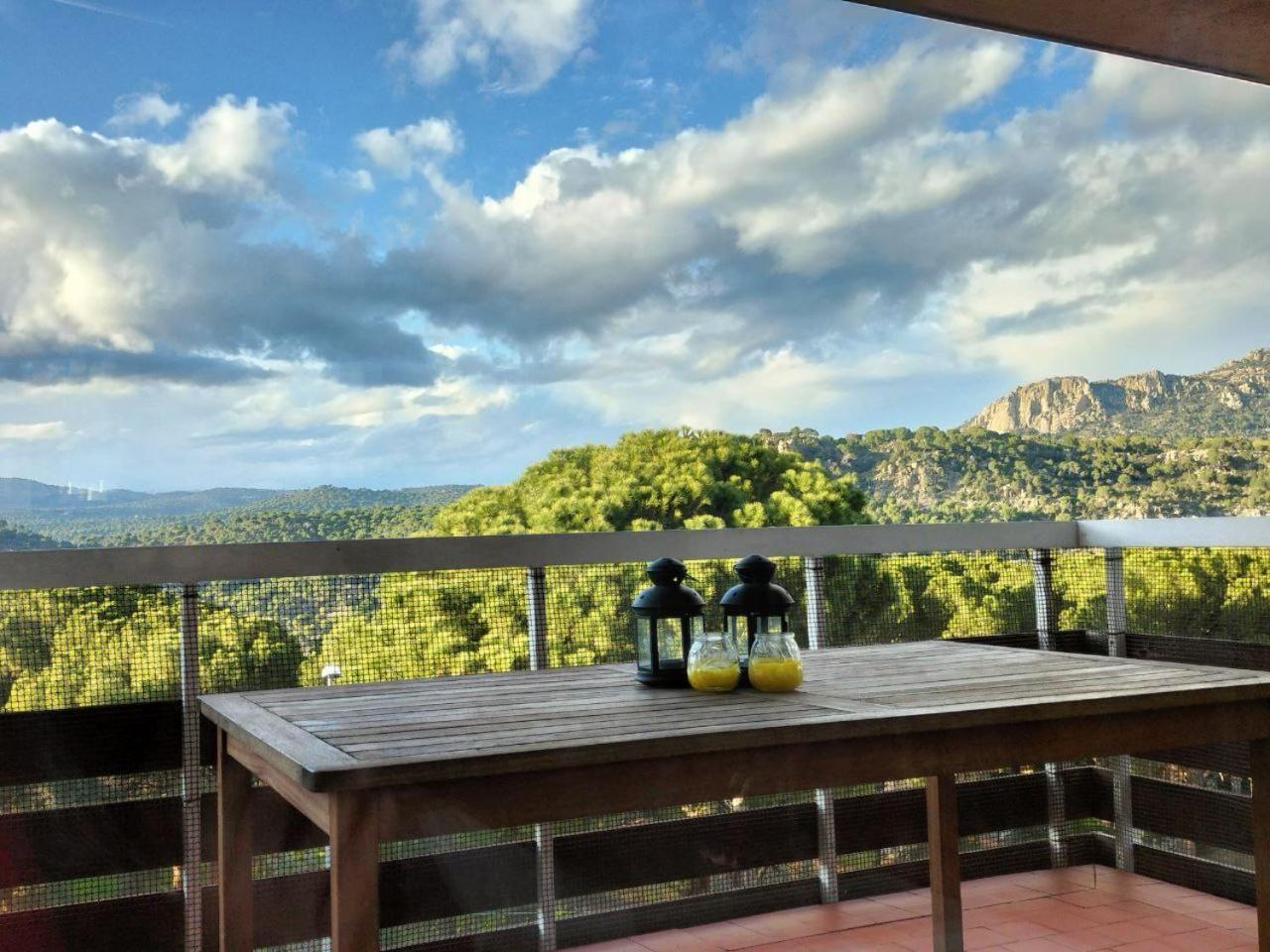 Camino Del Oso Apartment San Martín de Valdeiglesias Екстериор снимка